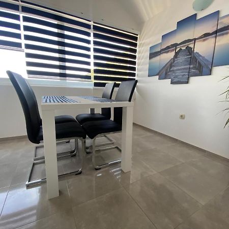 Guesthouse Ruza Sobra Apartments In The Attic Of The House المظهر الخارجي الصورة
