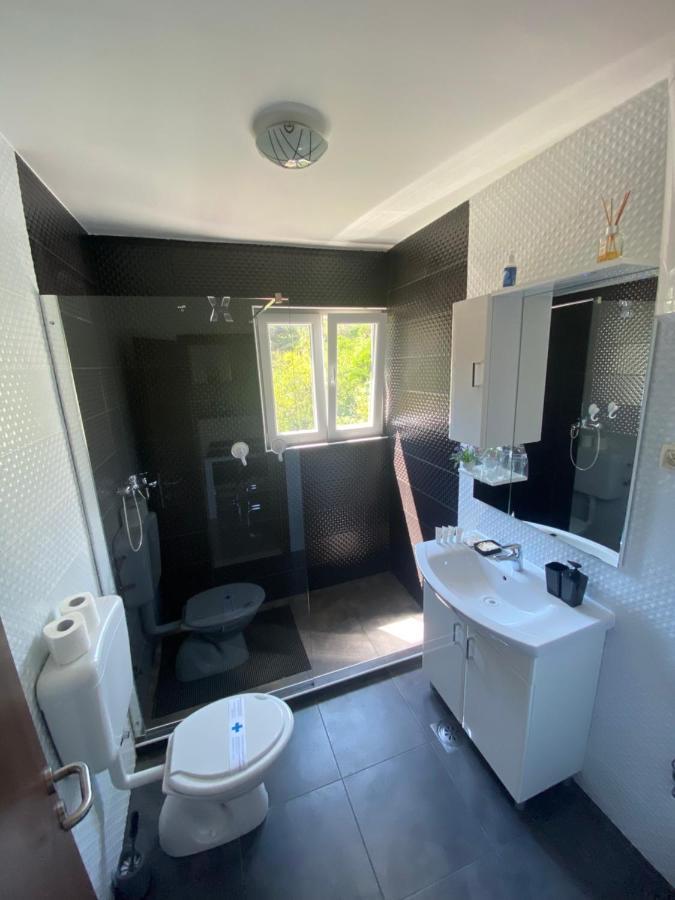 Guesthouse Ruza Sobra Apartments In The Attic Of The House المظهر الخارجي الصورة