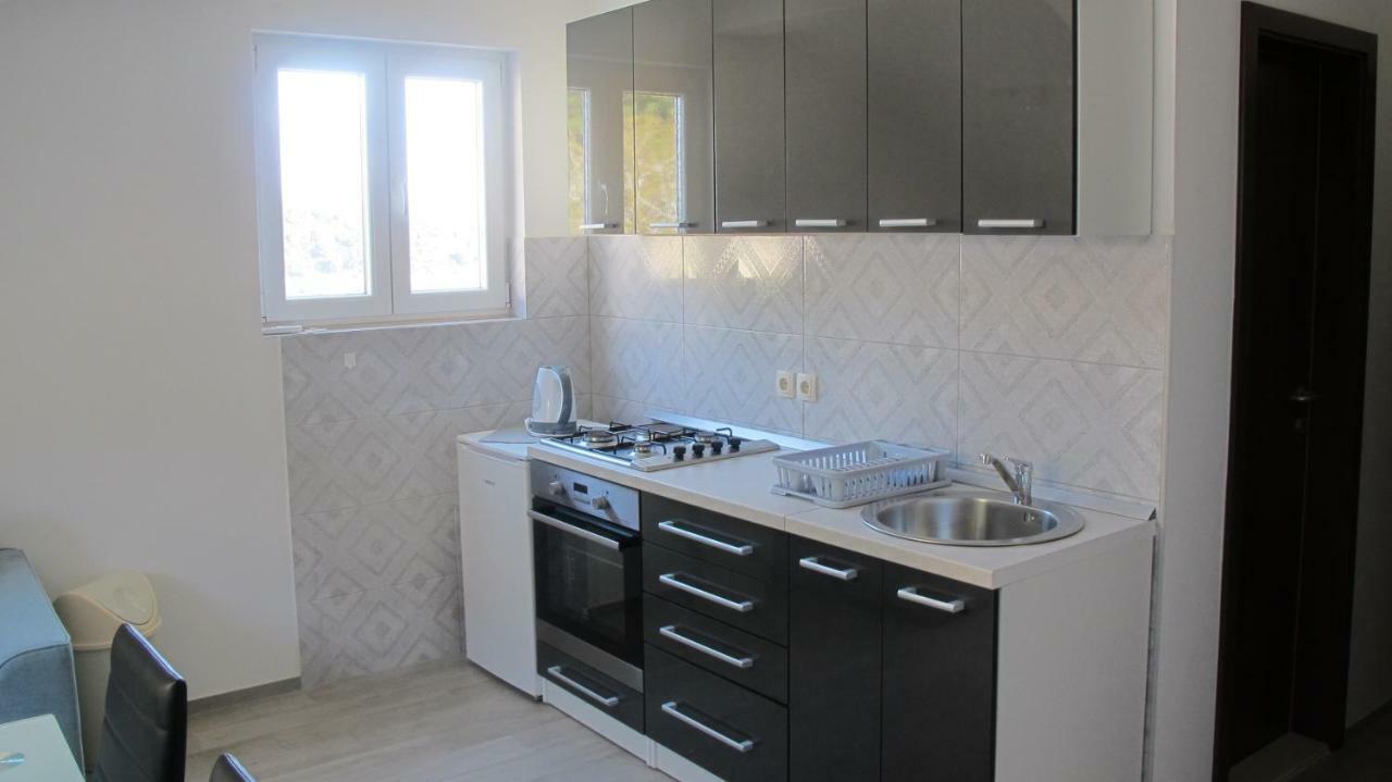 Guesthouse Ruza Sobra Apartments In The Attic Of The House المظهر الخارجي الصورة